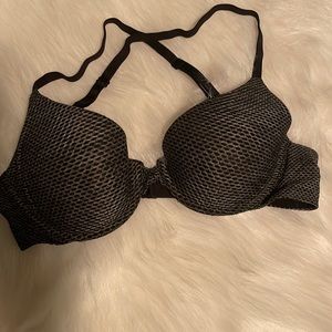 NWOT! Never worn Victoria’s Secret cross-cross back Demi bra